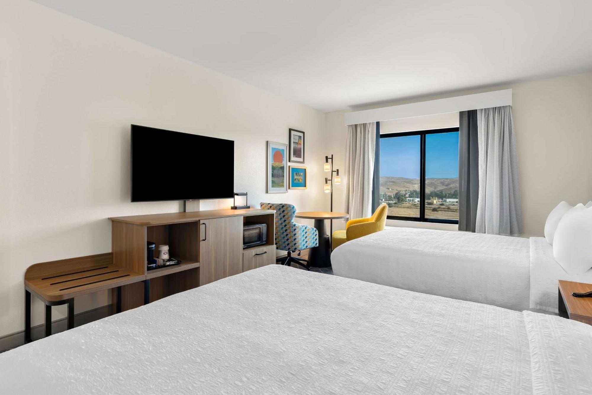 Hampton Inn & Suites Corona, Ca Екстериор снимка