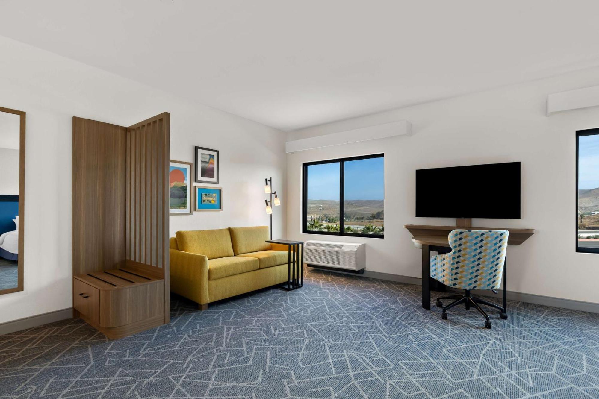 Hampton Inn & Suites Corona, Ca Екстериор снимка