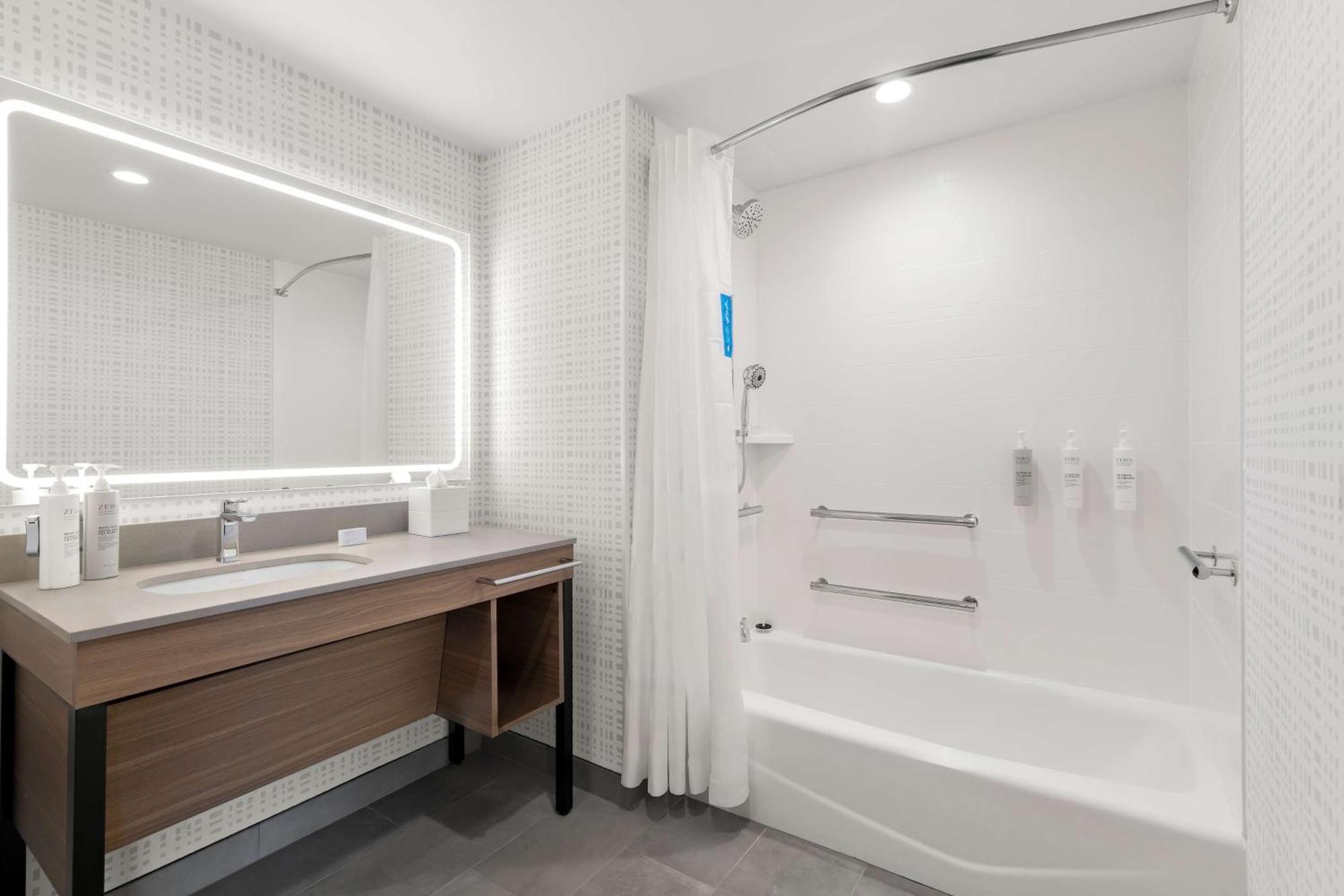 Hampton Inn & Suites Corona, Ca Екстериор снимка