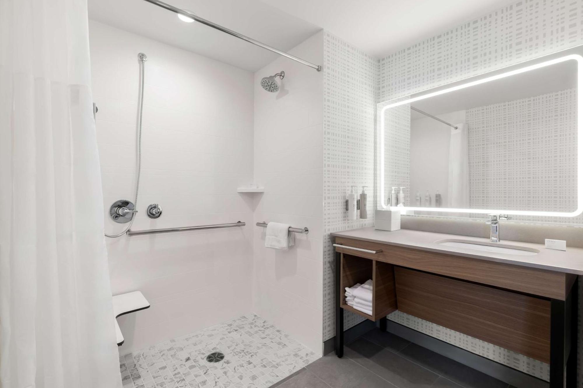 Hampton Inn & Suites Corona, Ca Екстериор снимка
