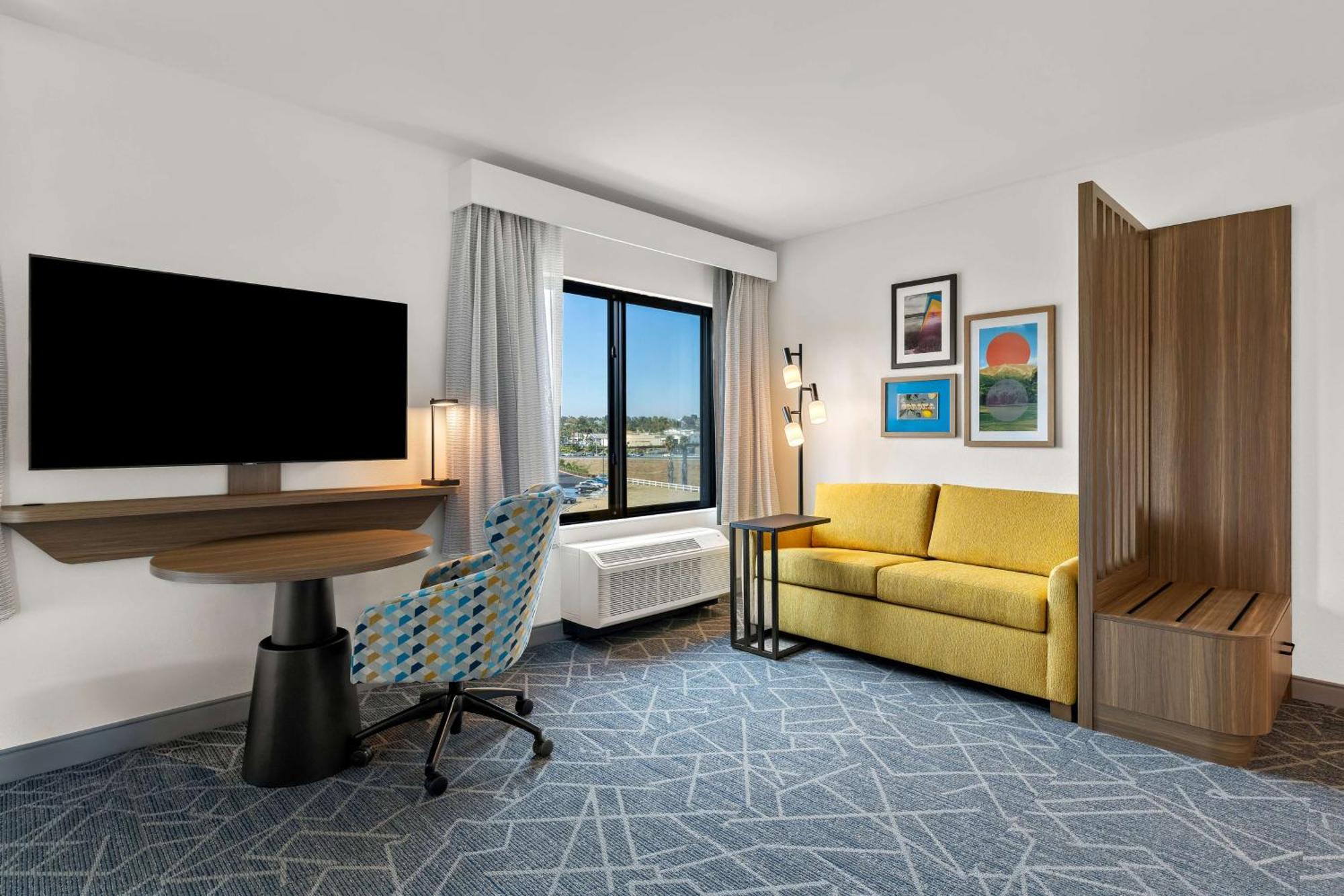 Hampton Inn & Suites Corona, Ca Екстериор снимка